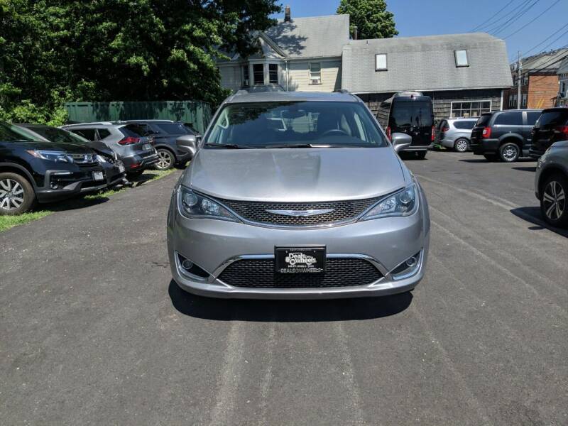 2018 Chrysler Pacifica for sale at Deals on Wheels in Suffern NY