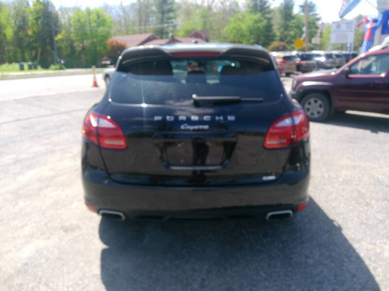 2014 Porsche Cayenne Platinum