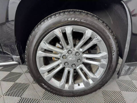 2018 Cadillac Escalade Luxury