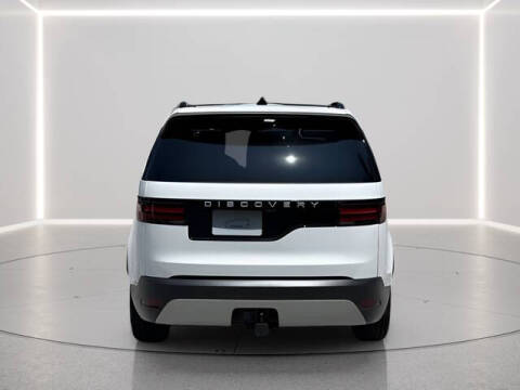 2025 Land Rover Discovery P300 S