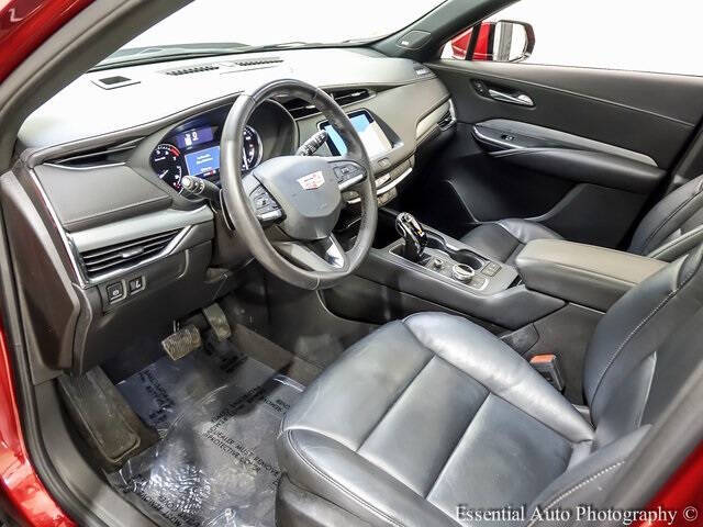 2023 Cadillac XT4 Premium Luxury