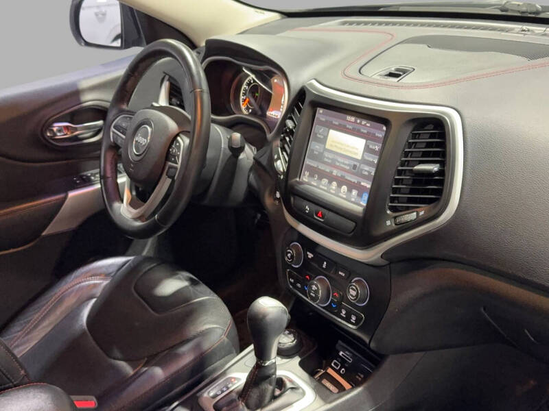 2018 Jeep Cherokee