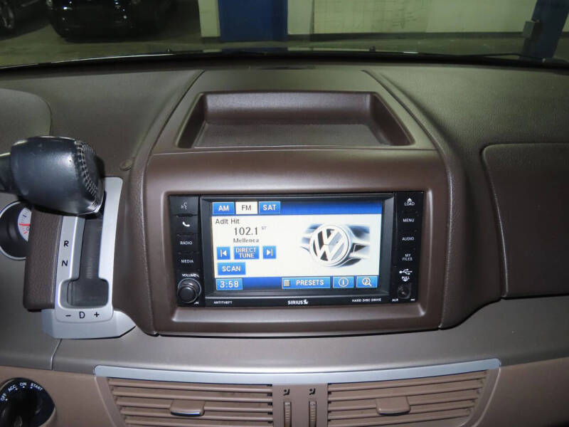 2012 Volkswagen Routan