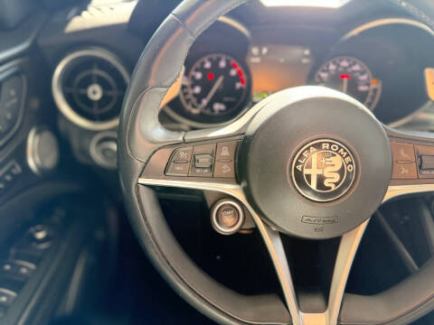 2018 Alfa Romeo Stelvio Ti Sport