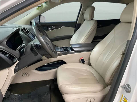 2016 Lincoln MKX Select