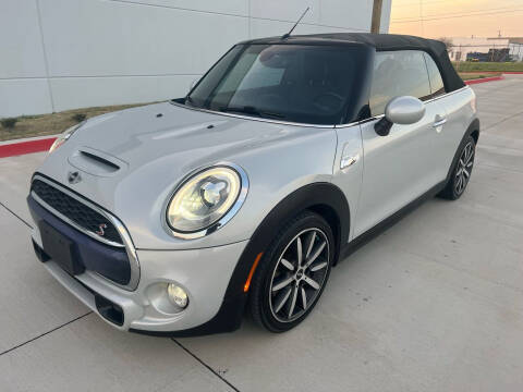 2016 MINI Convertible for sale at ARLINGTON AUTO SALES in Grand Prairie TX