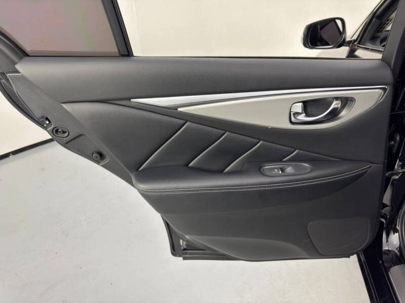 2021 Infiniti Q50 Luxe