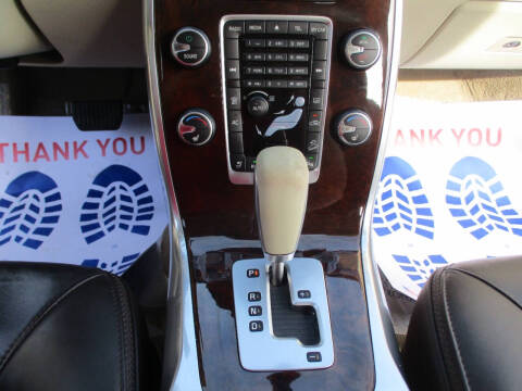 2012 Volvo XC70 T6 Premier Plus