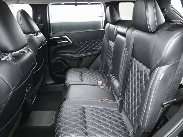 2023 Mitsubishi Outlander PHEV SEL