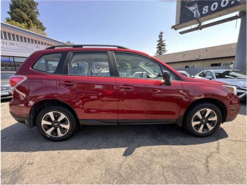 2017 Subaru Forester 2.5i