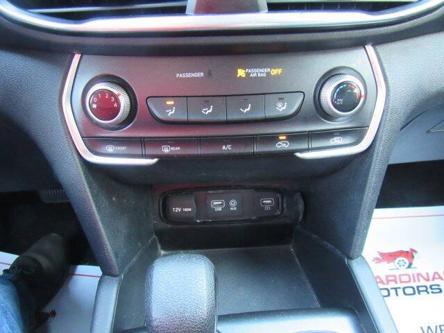 2020 Hyundai Santa Fe SE