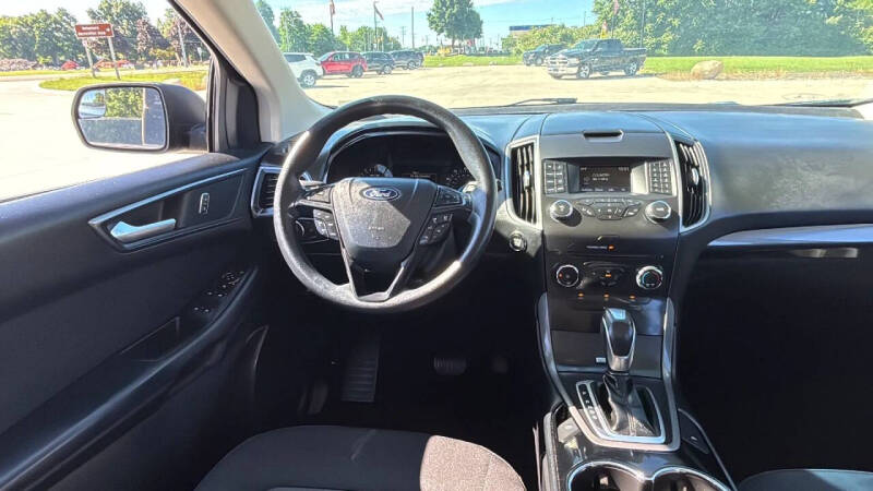 2018 Ford Edge SE