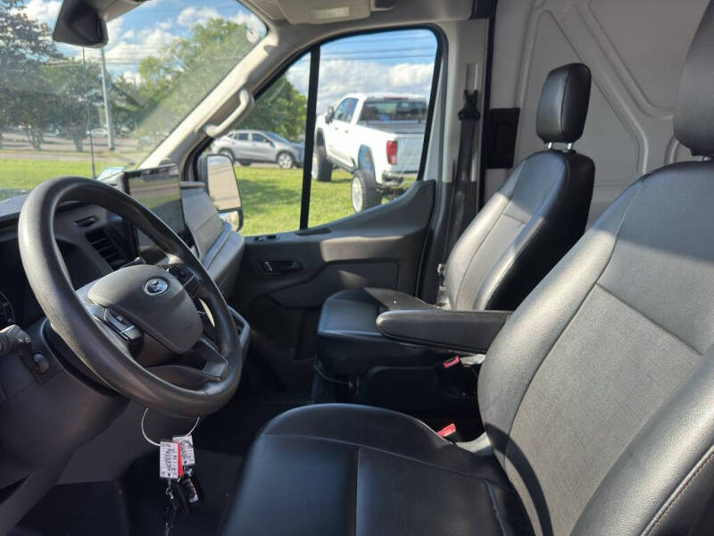 2023 Ford Transit 250