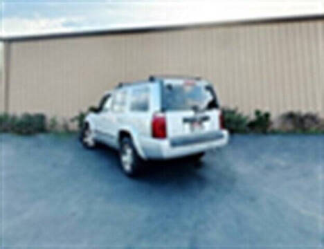 2010 Jeep Commander Sport