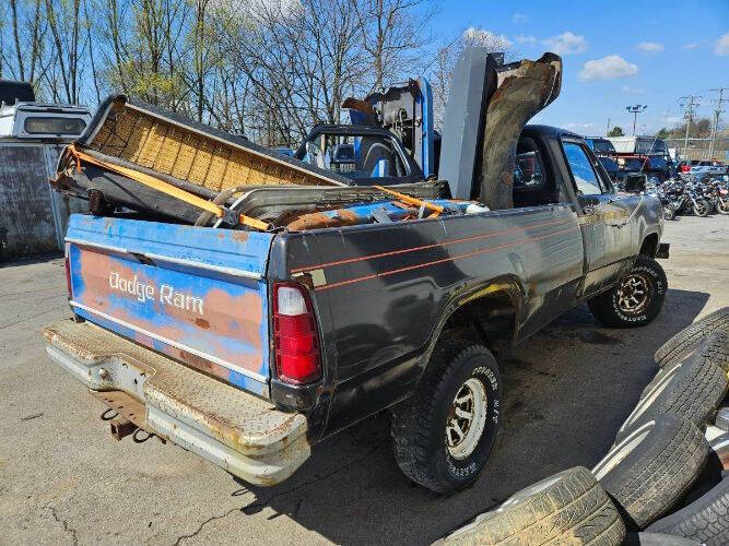 1977 Dodge D150 Pickup