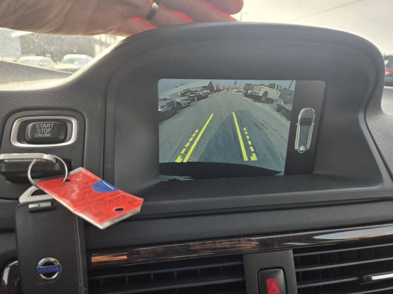 2015 Volvo XC70 T6 Platinum