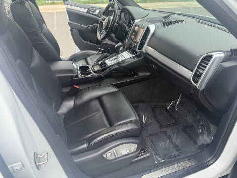 2016 Porsche Cayenne S