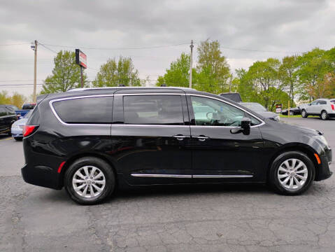 2018 Chrysler Pacifica Touring L Plus
