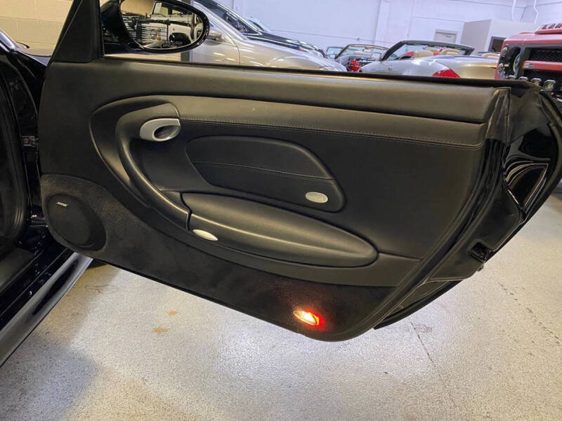 2004 Porsche 911 Carrera 4S