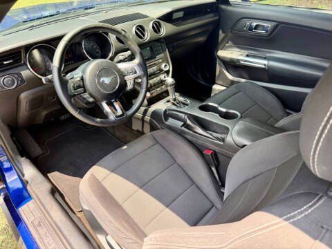 2016 Ford Mustang V6