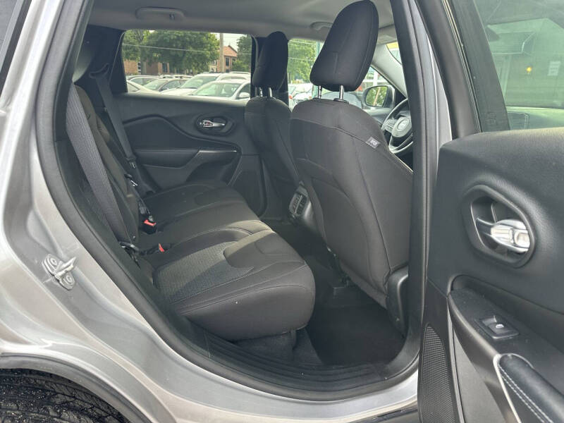 2019 Jeep Cherokee Latitude