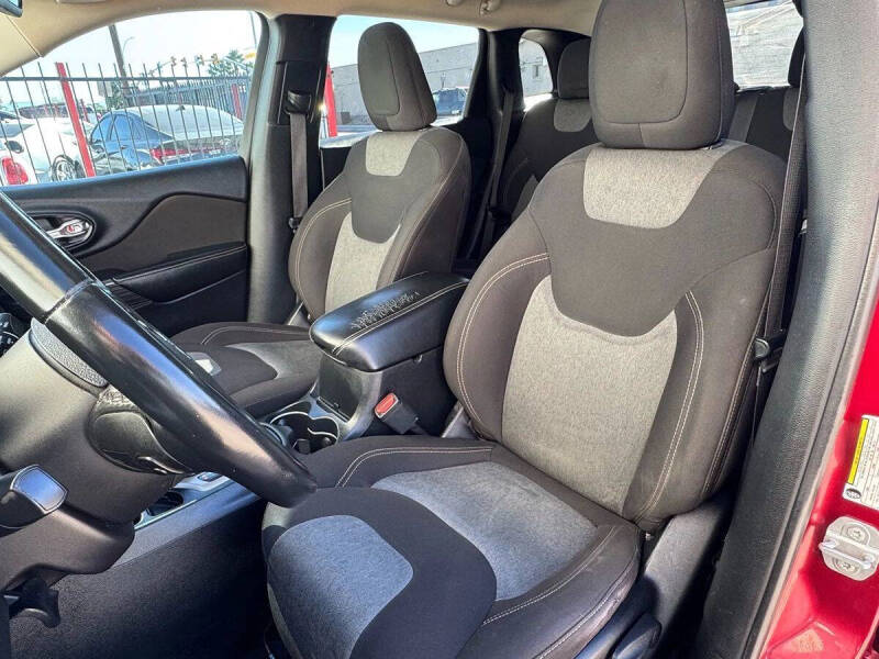 2016 Jeep Cherokee Sport Altitude