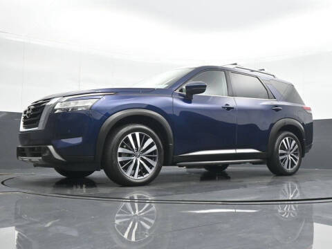 2022 Nissan Pathfinder Platinum