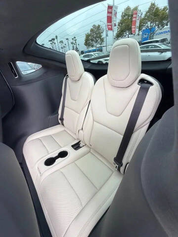 2026 Tesla Model X Plaid