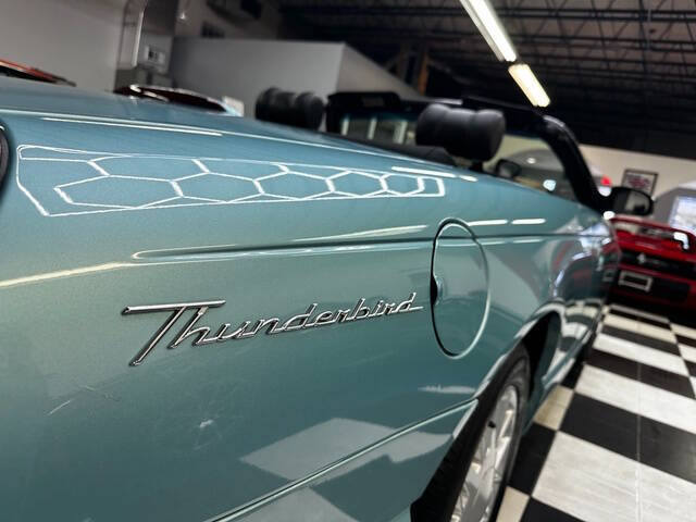 2002 Ford Thunderbird Deluxe