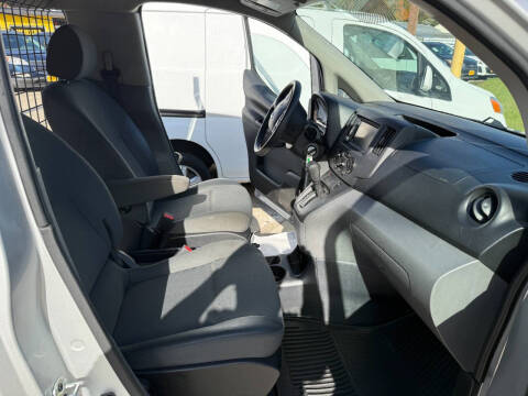 2020 Nissan NV200 SV