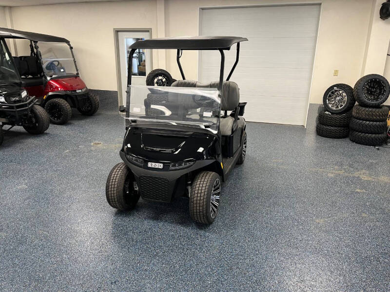2026 E-Z-GO RXV