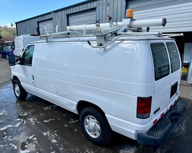 2010 Ford E-Series E-250