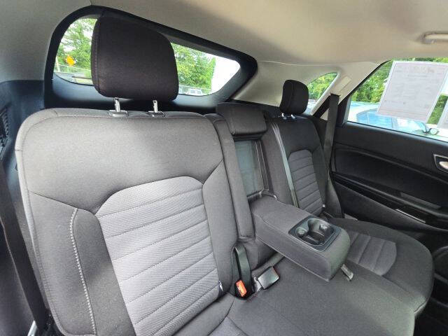 2021 Ford Edge SE