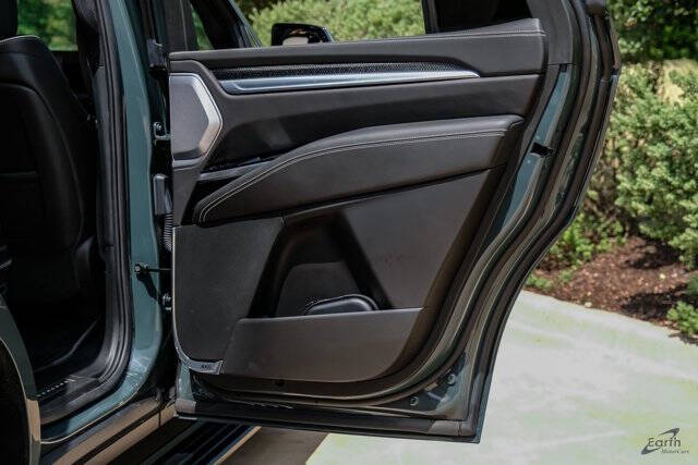 2025 Cadillac Escalade-V