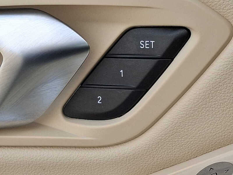 2025 BMW 3 Series 330i xDrive