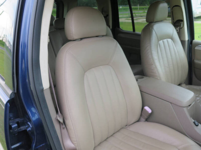 2004 Mercury Mountaineer Convenience