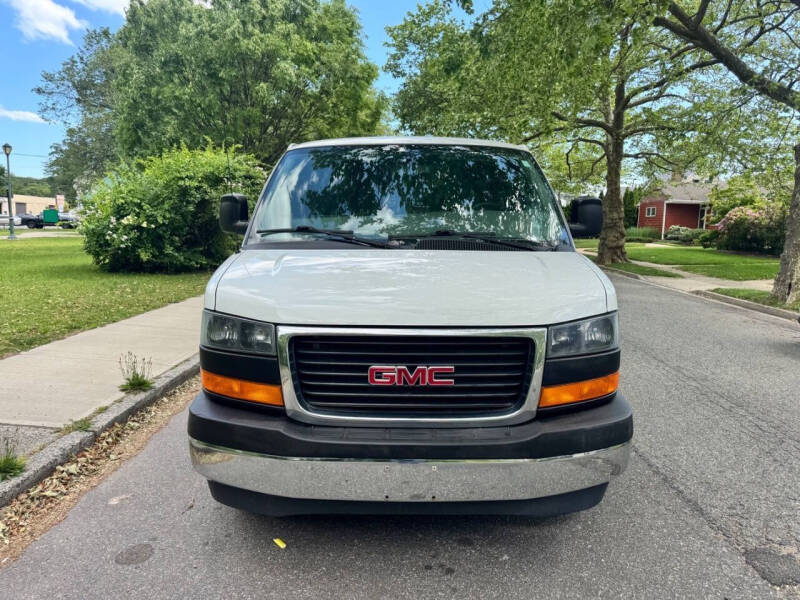 2017 GMC Savana 2500
