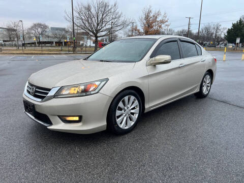 2015 Honda Accord for sale at Royal Motors in Hyattsville MD