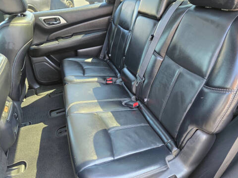 2017 Nissan Pathfinder