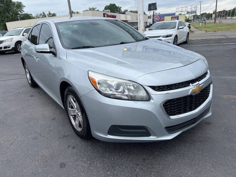 2015 Chevrolet Malibu for sale at Summit Palace Auto in Waterford MI