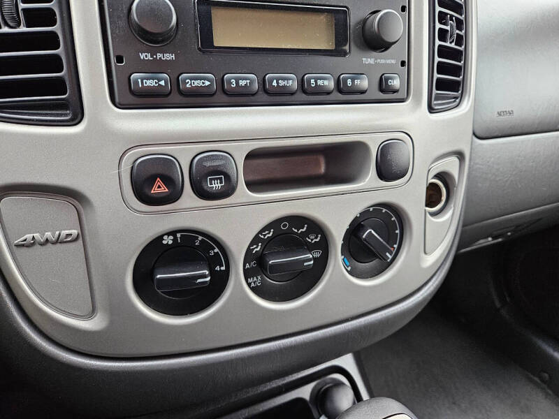 2005 Ford Escape XLT