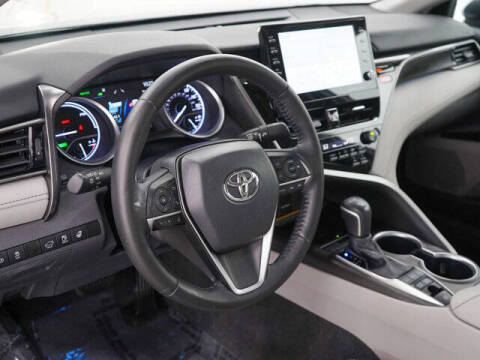 2021 Toyota Camry Hybrid XLE