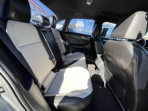 2019 Volkswagen Jetta R-Line