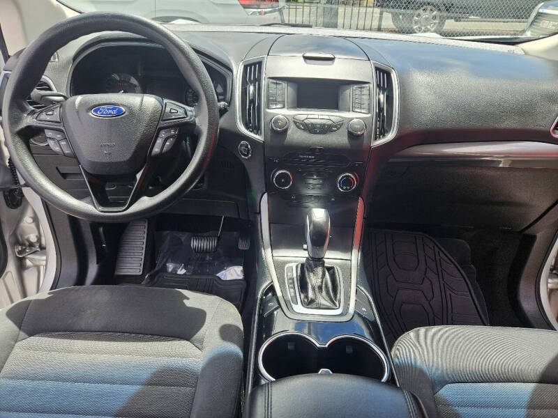 2016 Ford Edge SE