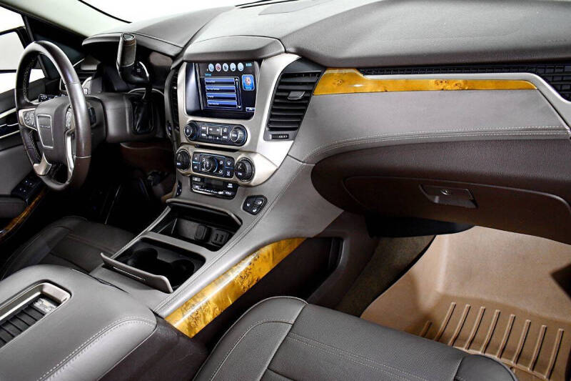 2017 GMC Yukon XL Denali