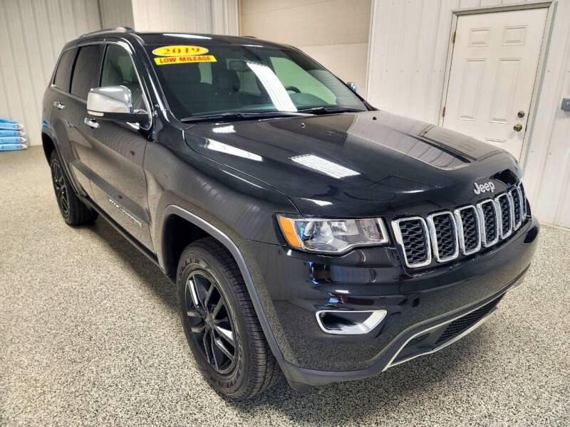 2019 Jeep Grand Cherokee for sale at LaFleur Auto Sales in North Sioux City SD