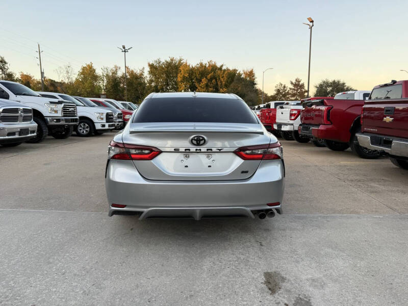 2022 Toyota Camry SE