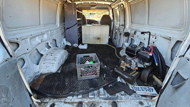 2001 Ford E-Series E-150