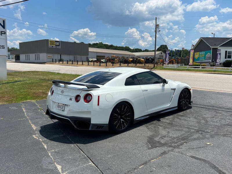 2018 Nissan GT-R