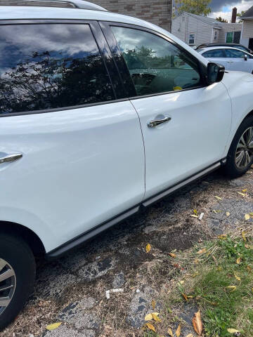 2017 Nissan Pathfinder SL